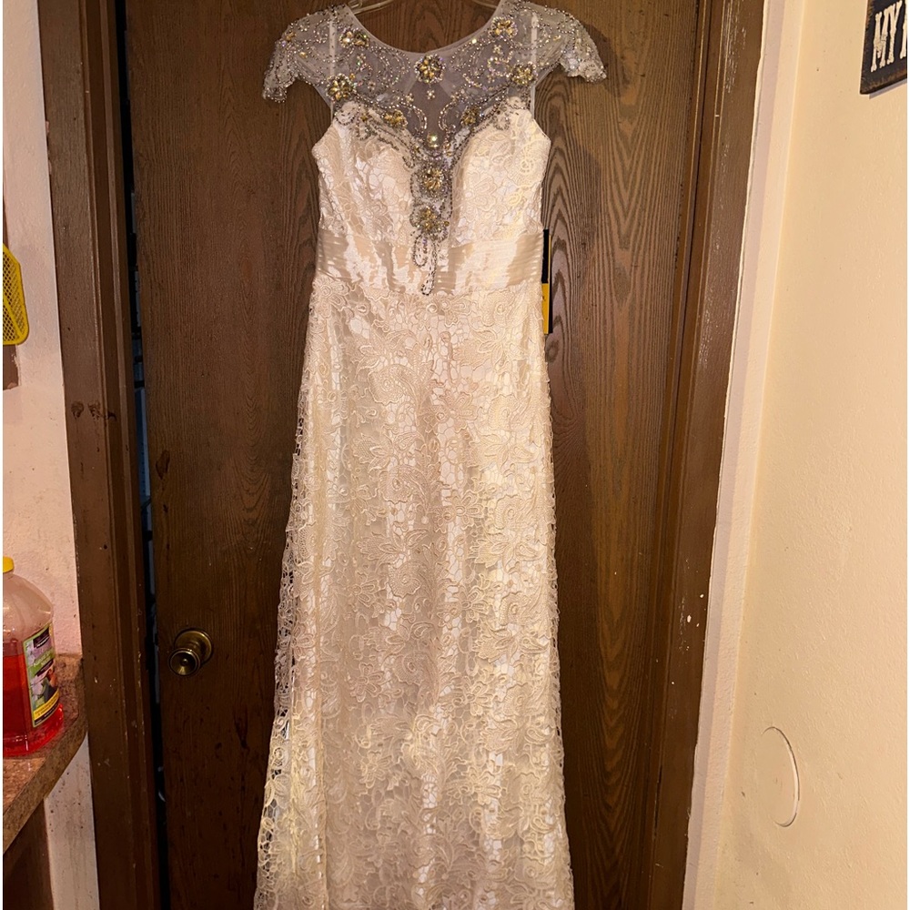wedding dress